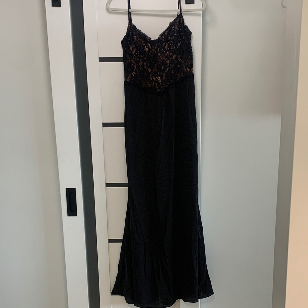 HOUSE OF CB - Cara Black Corset Maxi Dress - Size L, like new! - Picture 4 of 8